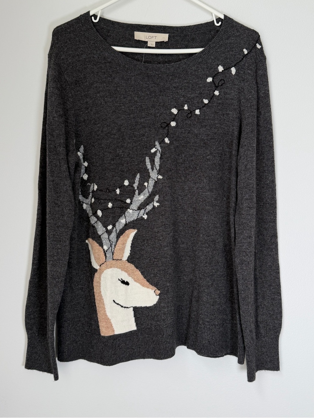 Ann Taylor LOFT Reindeer Christmas Crewneck Sweater Size Large NWT